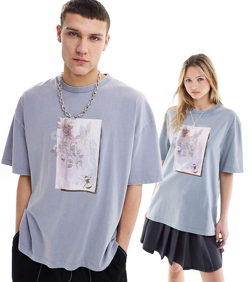 Unisex - T-shirt slavato con stampa floreale fotografica ricamata - Collusion - Modalova