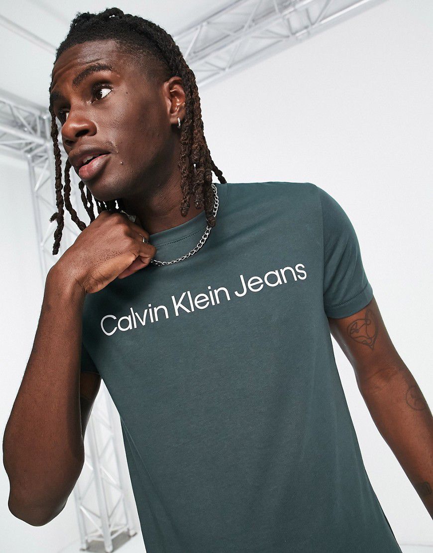 Institutional - T-shirt slim scuro con logo - Calvin Klein Jeans - Modalova