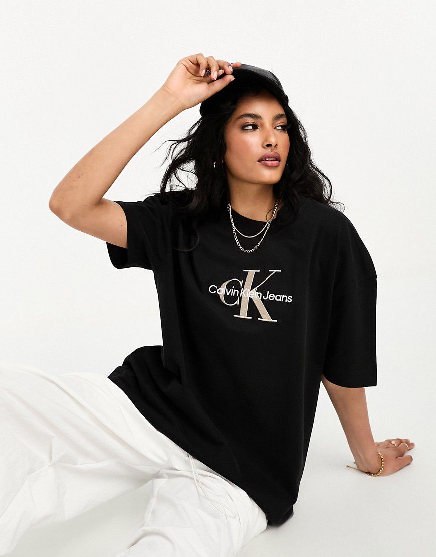 T-shirt nera premium con logo - Calvin Klein Jeans - Modalova