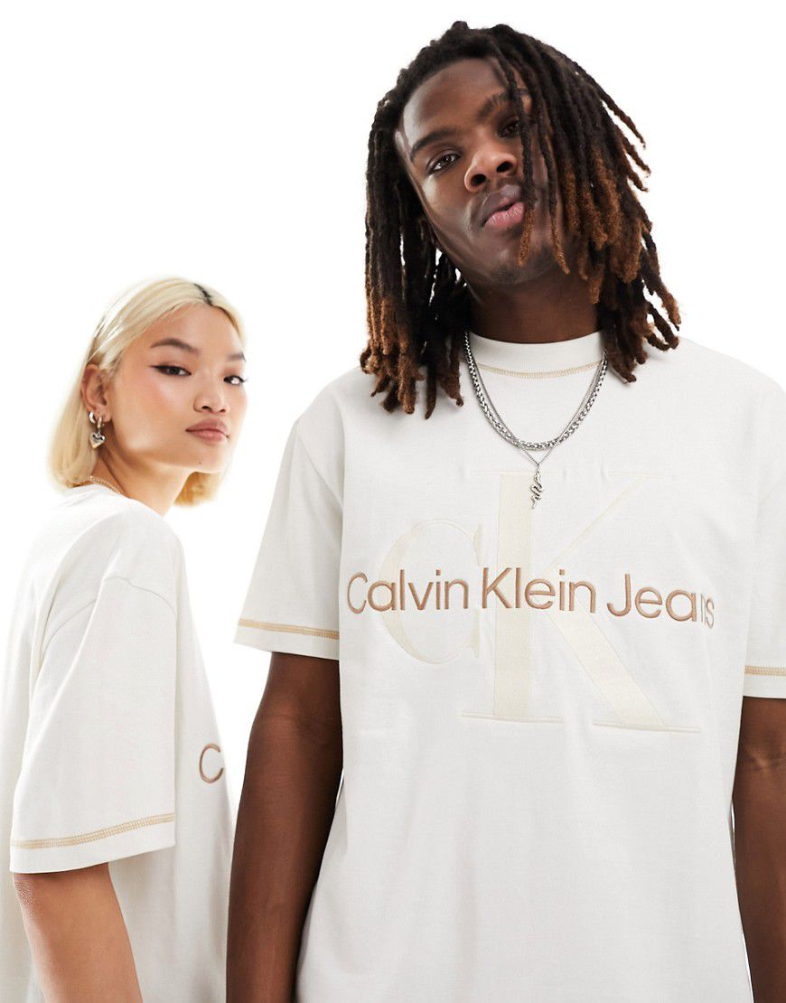 T-shirt unisex color avorio con monogramma del logo - Calvin Klein Jeans - Modalova