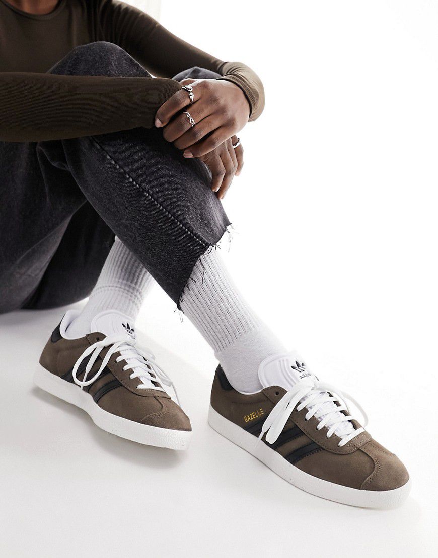 Gazelle - Sneakers marroni e nere - adidas Originals - Modalova