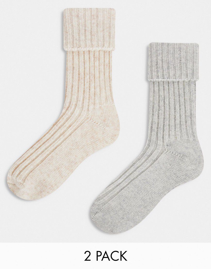 Confezione da due paia di calzini in misto lana alla caviglia in colori neutri - ASOS DESIGN - Modalova
