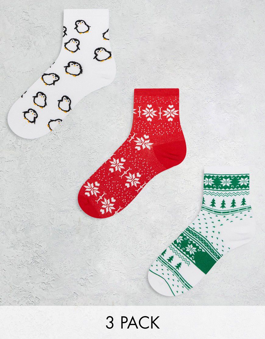 Confezione regalo con 3 paia di calzini natalizi - ASOS DESIGN - Modalova