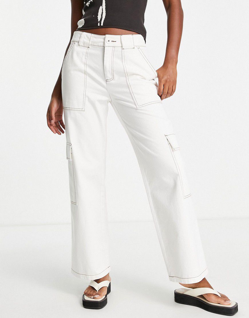 Pantaloni cargo bianchi con cuciture a contrasto - ASOS DESIGN - Modalova