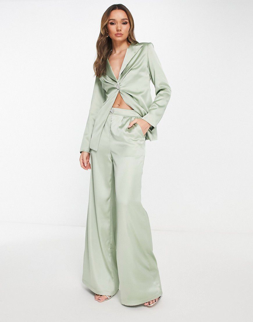 Pantaloni a pieghe con fondo ampio in raso con bottone gioiello a cuore in coordinato - Extro & Vert - Modalova