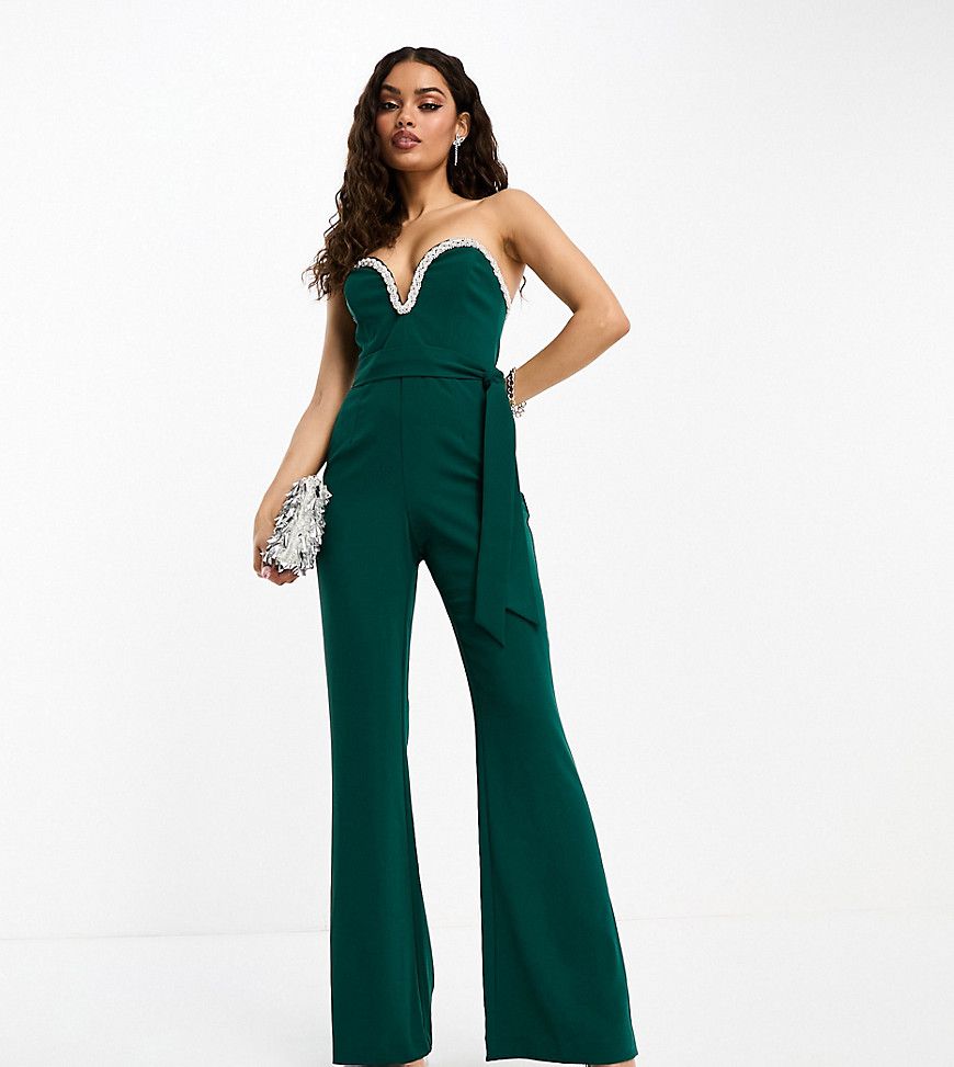Tute jumpsuit a fascia con decorazioni smeraldo - Forever New Petite - Modalova