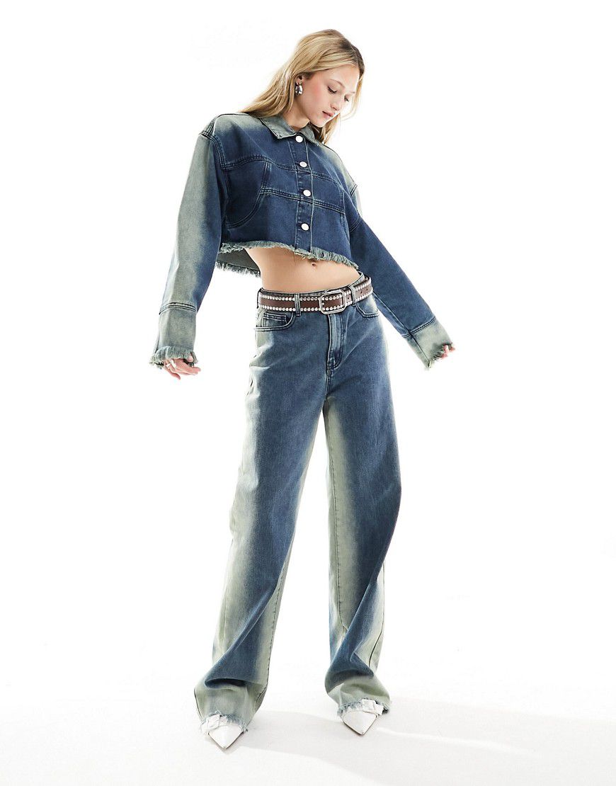 The Brand - Giacca di jeans corta lavaggio blu indaco candeggiato in coordinato - KYO - Modalova