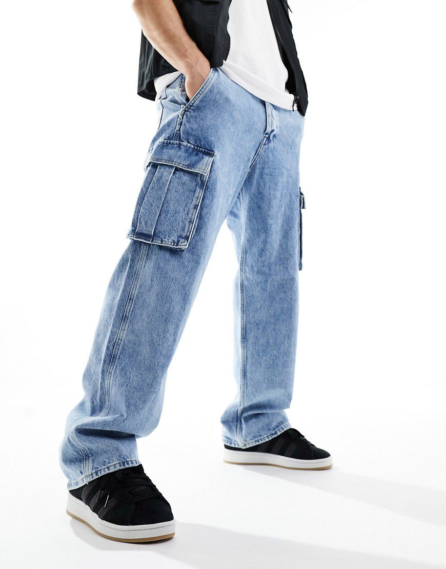 Jeans cargo con fondo ampio lavaggio blu - Jack & Jones - Modalova
