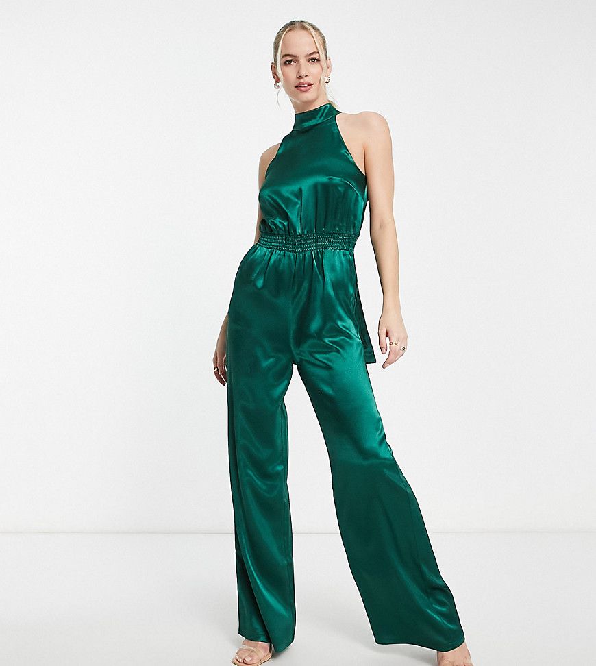 Tuta jumpsuit accollata in raso smeraldo - Little Mistress Tall - Modalova