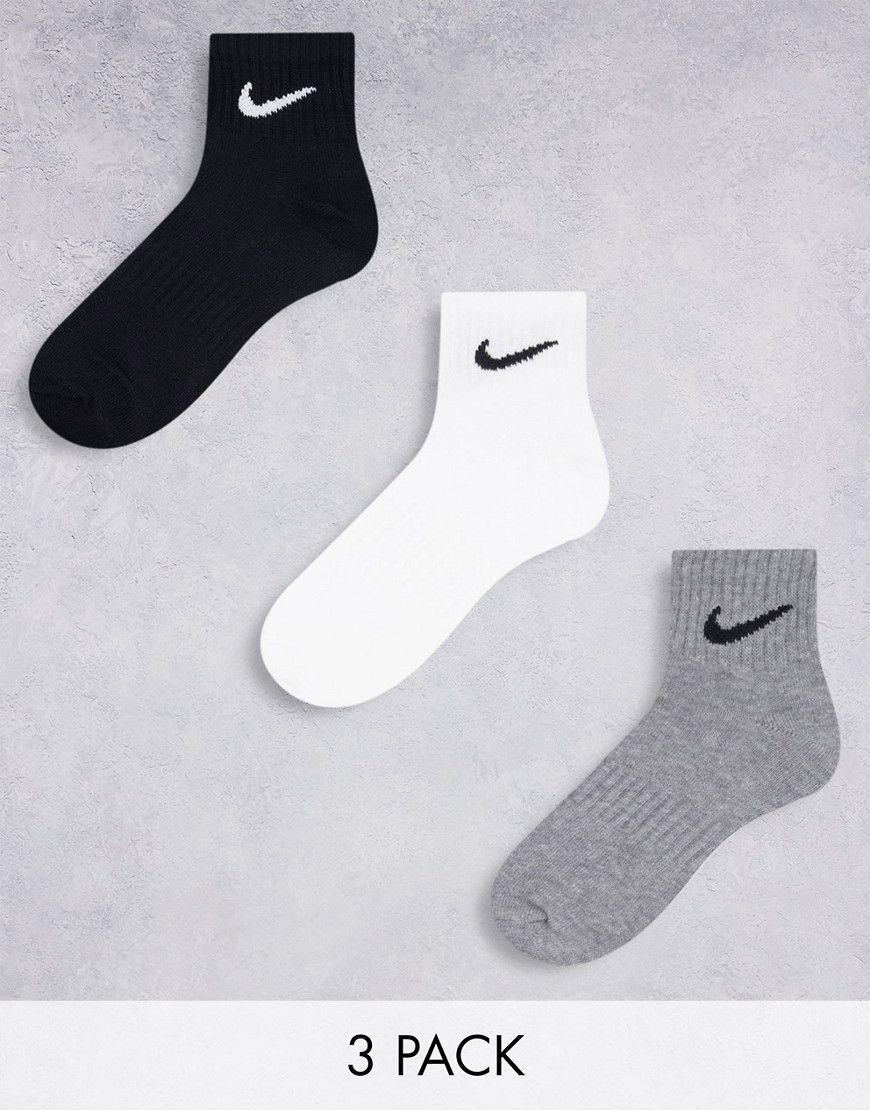 Everyday Lightweight - Confezione da 3 paia di calzini leggeri alla caviglia - Nike Training - Modalova