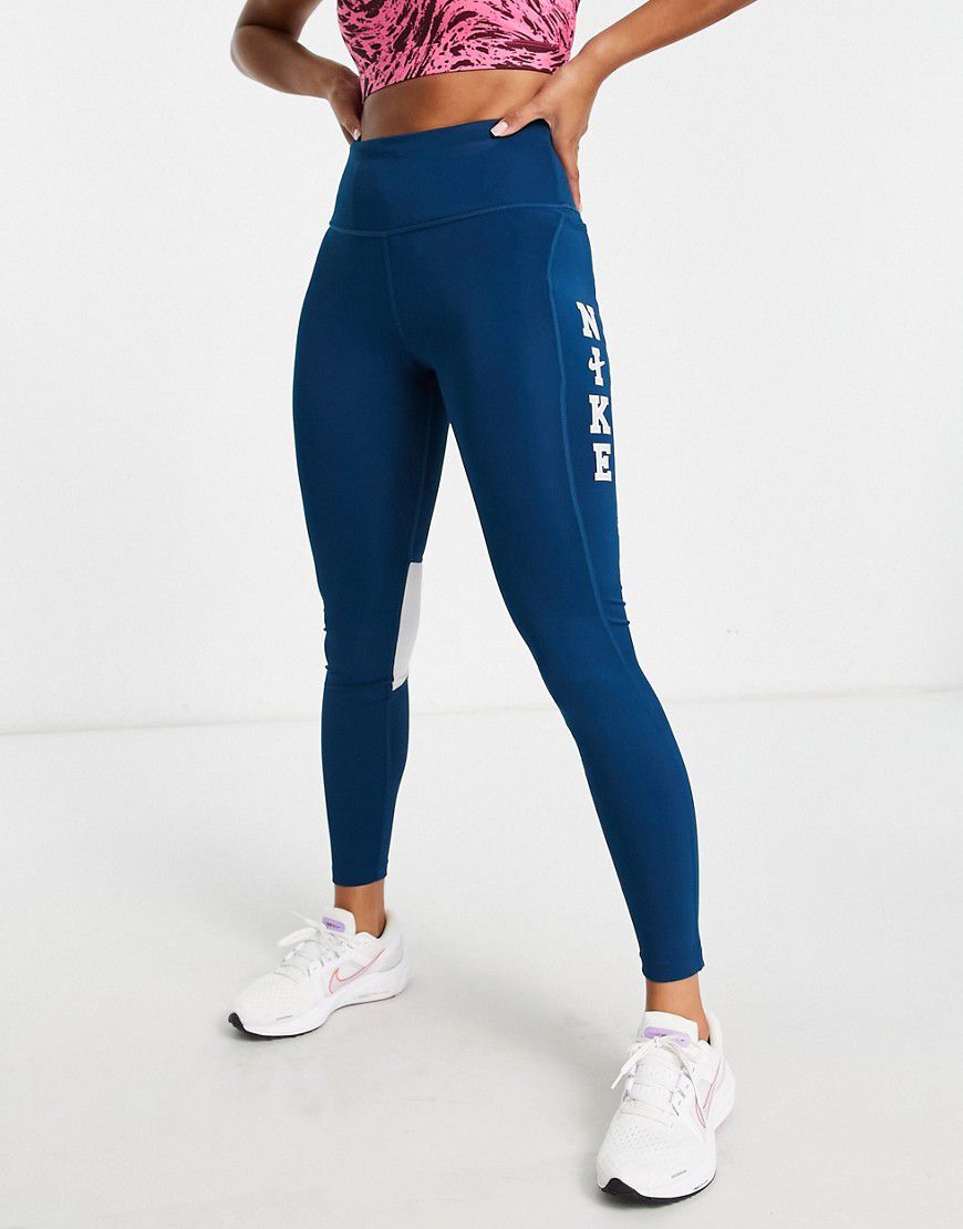 Swoosh Run Fast Dri-FIT - Leggings a 7/8 a vita medio alta con logo stile college - Nike Running - Modalova