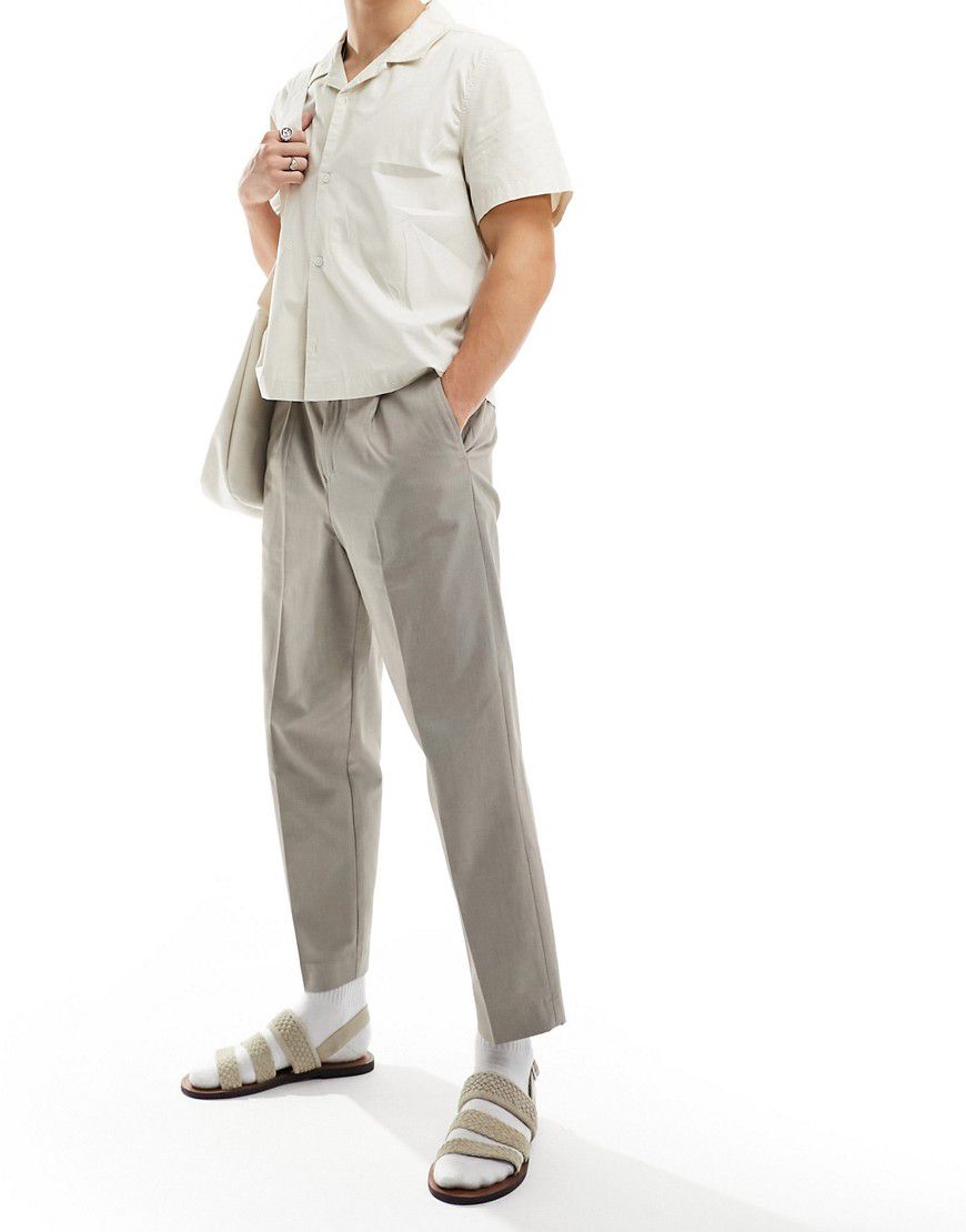 Pantaloni corti ampi con pieghe beige - Selected Homme - Modalova