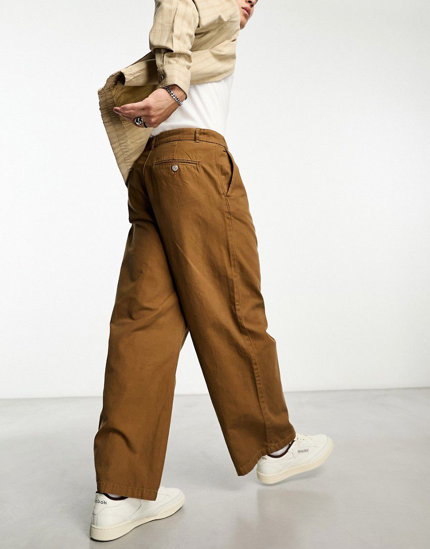 Nikolas - Pantaloni modello ampio marrone slavato - Weekday - Modalova