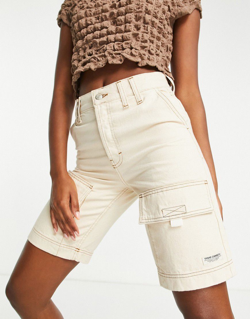 Pantaloncini di jeans cargo color écru - Topshop - Modalova