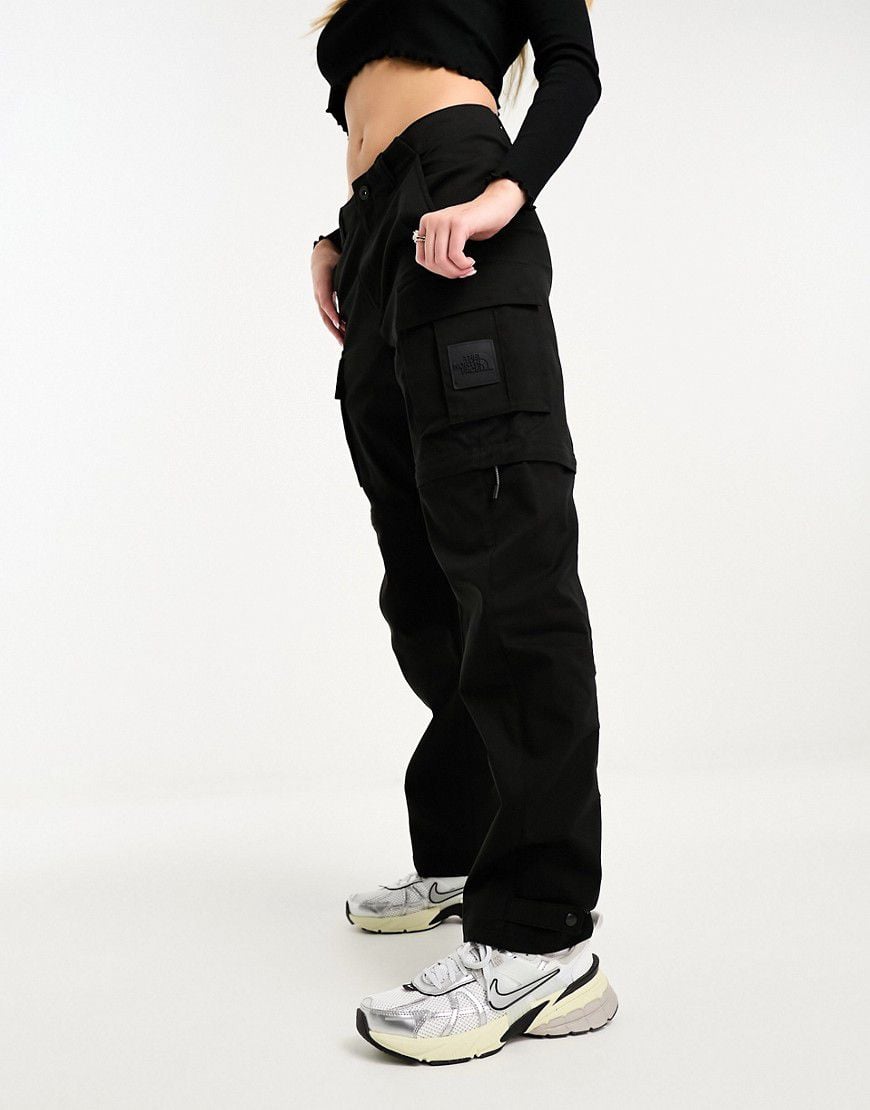 NSE Convin - Pantaloni ampi neri stile cargo con zip - The North Face - Modalova