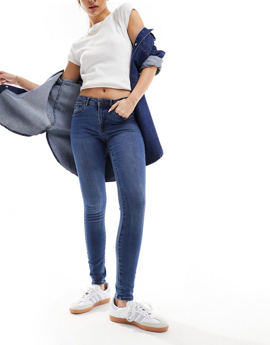 Tanya - Jeans skinny a vita medio alta lavaggio medio - Vero Moda - Modalova
