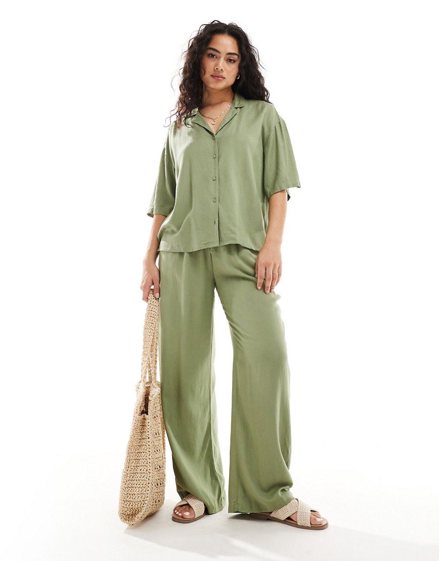 Camicia a maniche corte in misto lino verde in coordinato - Vila - Modalova