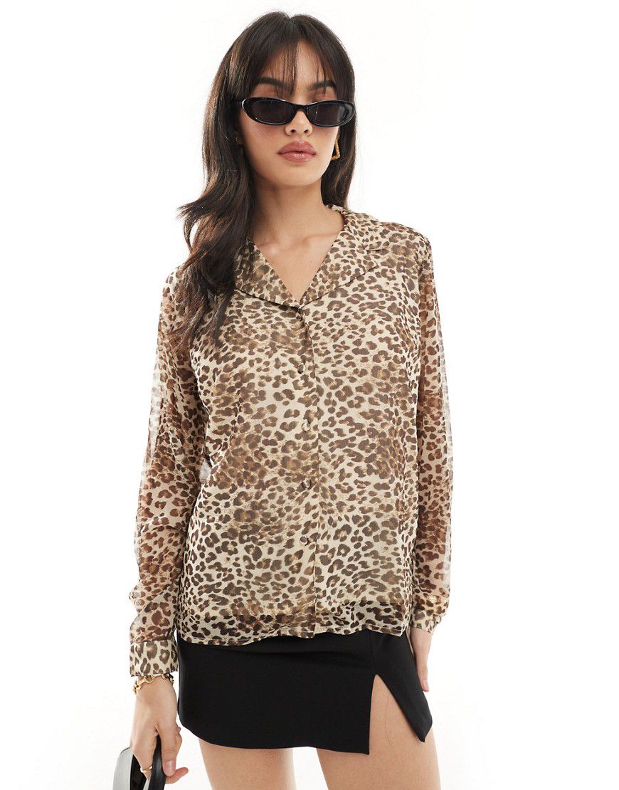 Camicia trasparente aperta sul collo con stampa leopardata - Y.A.S - Modalova