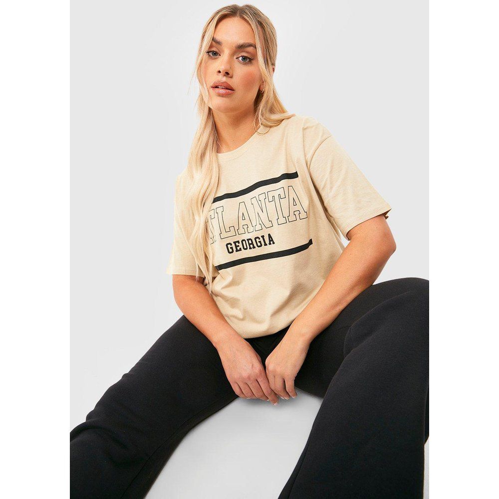 T-shirt Plus Size oversize con scritta Atlanta - boohoo - Modalova