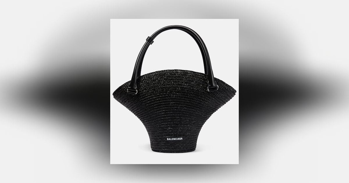 Balenciaga hot sale beach tote